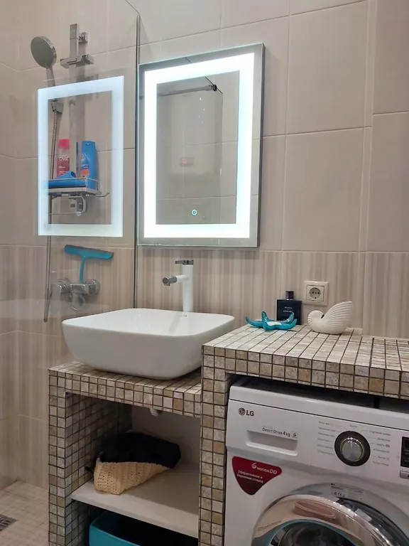 Просторная квартира с видом на море и горы