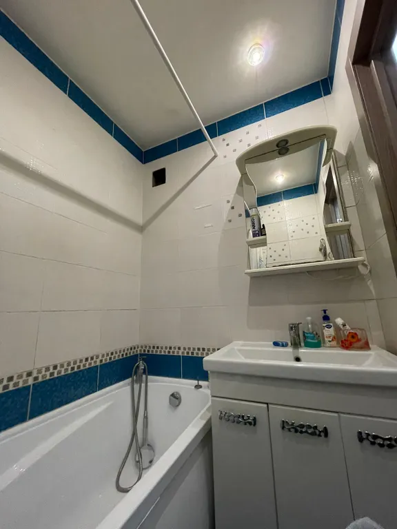 Трёхкомнатная благоустроенная квартира