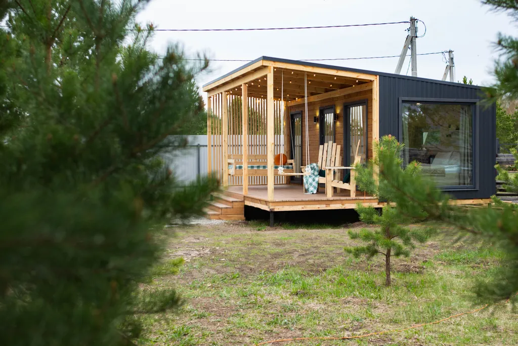 Домик в соснах