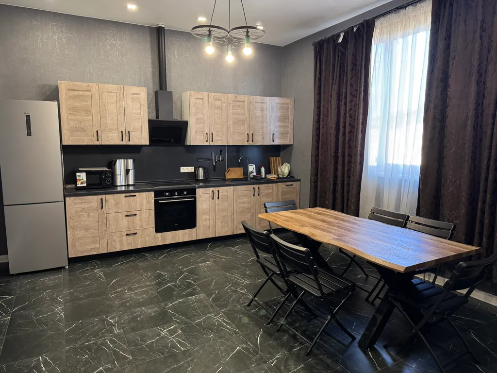 Дом 300 метров у озера