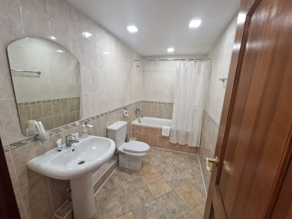 Номер от собственника на базе Уральский зори озеро Еловое