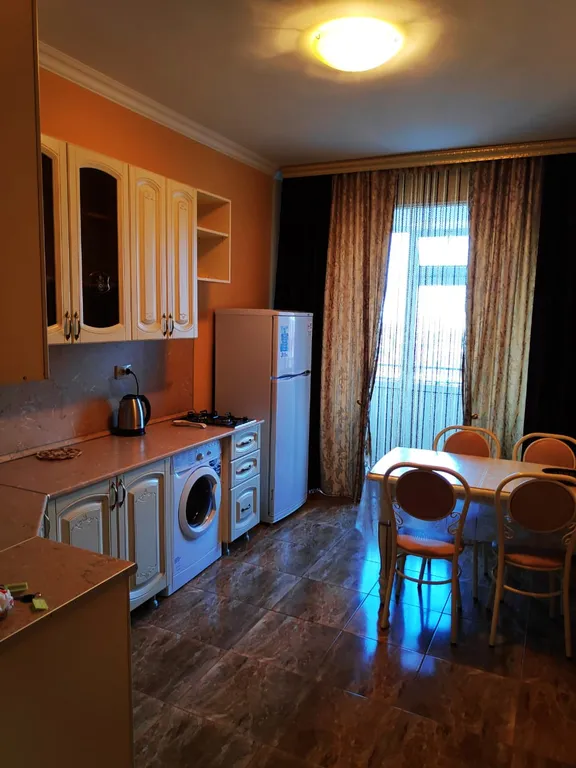Квартира Квартира Анти-Отель на 4чел. 2комн.кв. 10этаж, код-126 — Махачкала