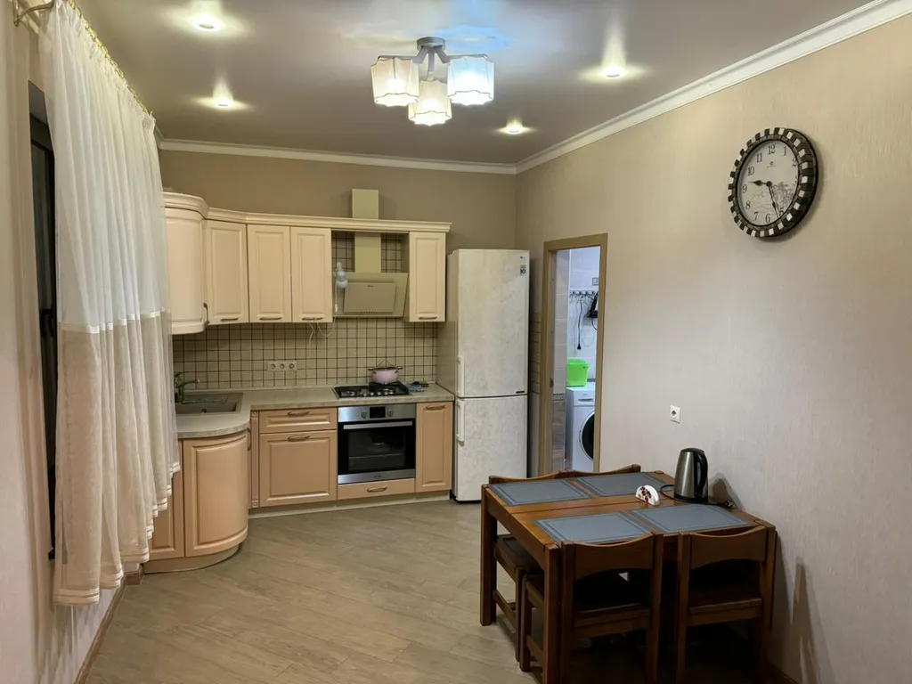 Коттедж Незабываемый отдых в гостевом доме Вилла де Вилль — аренда посуточно в Сухум