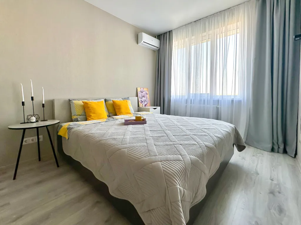 Уютная квартира с красивым видом из окна