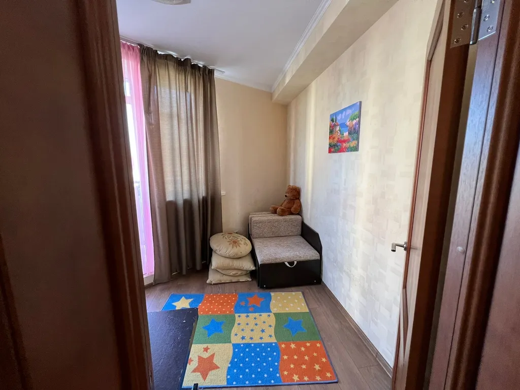 Квартира 4-комнатная Квартира — Геленджик