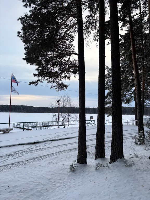 Двухкомнатная квартира на берегу озера Большой Еланчик