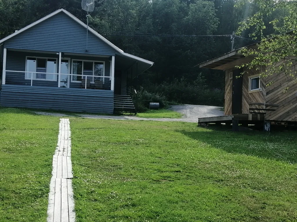 Дом на берегу Ладожского озера