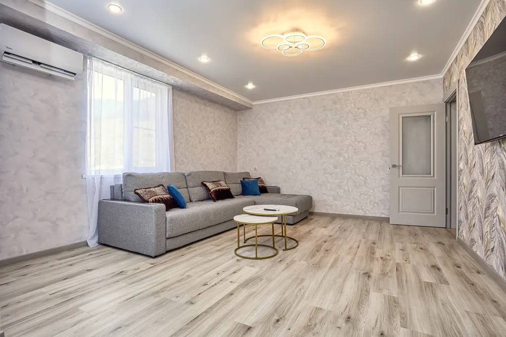 Уютная квартира в центре города с видом на море