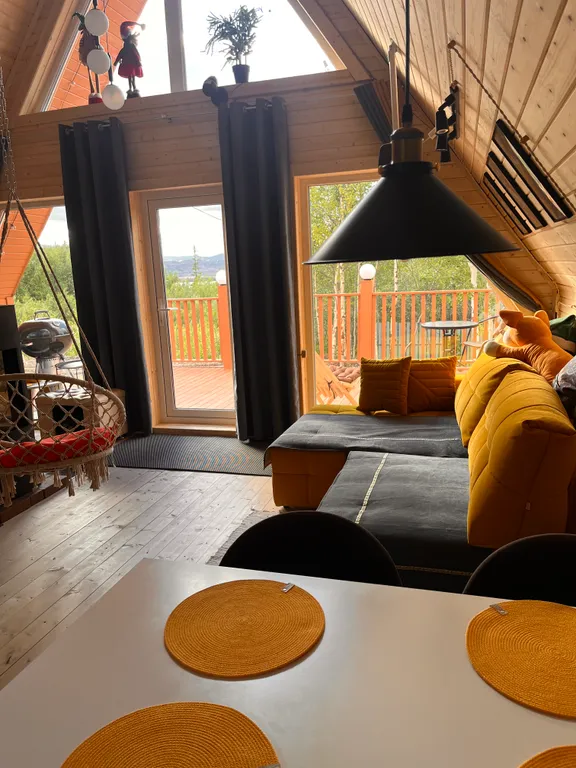 Домик а-фрейм на участке 10 соток