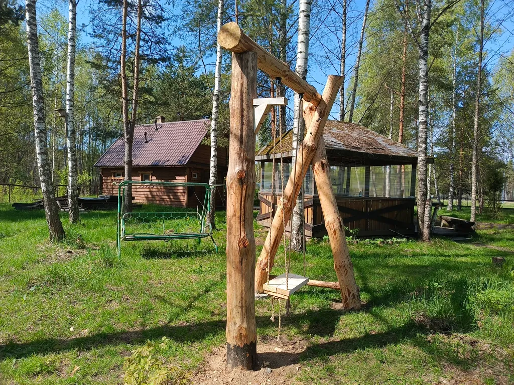 Дом на большом лесном участке