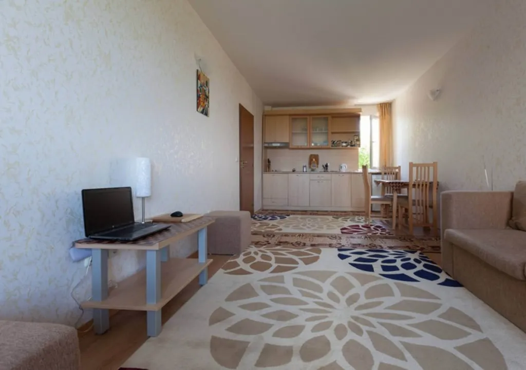 2-комнатная Квартира — аренда посуточно в Несебр