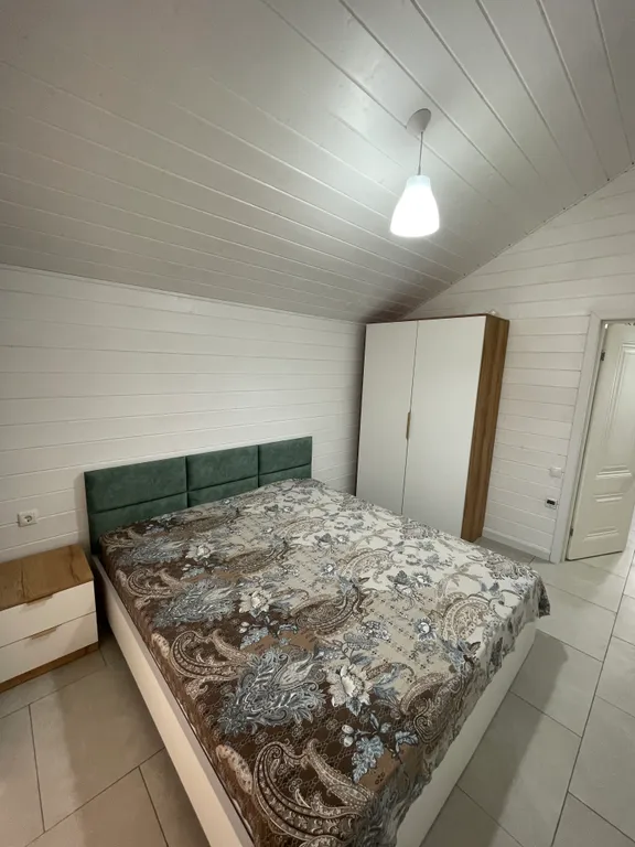 Домик возле моря