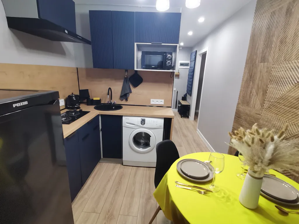 Квартира у метро со свежим ремонтом и новой мебелью