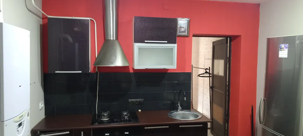 Двухэтажный частный дом в центре города