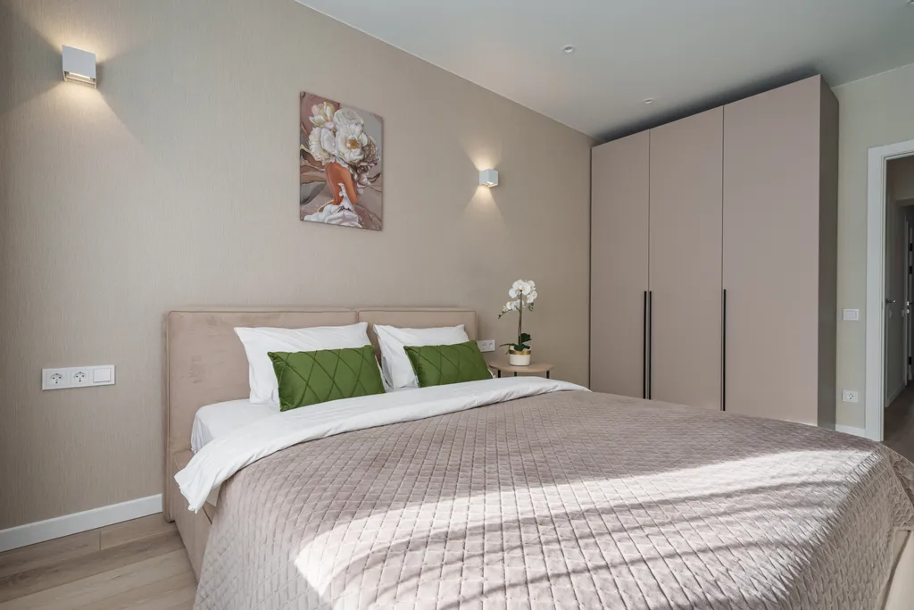 Дизайнерская квартира напротив ТЦ Планета