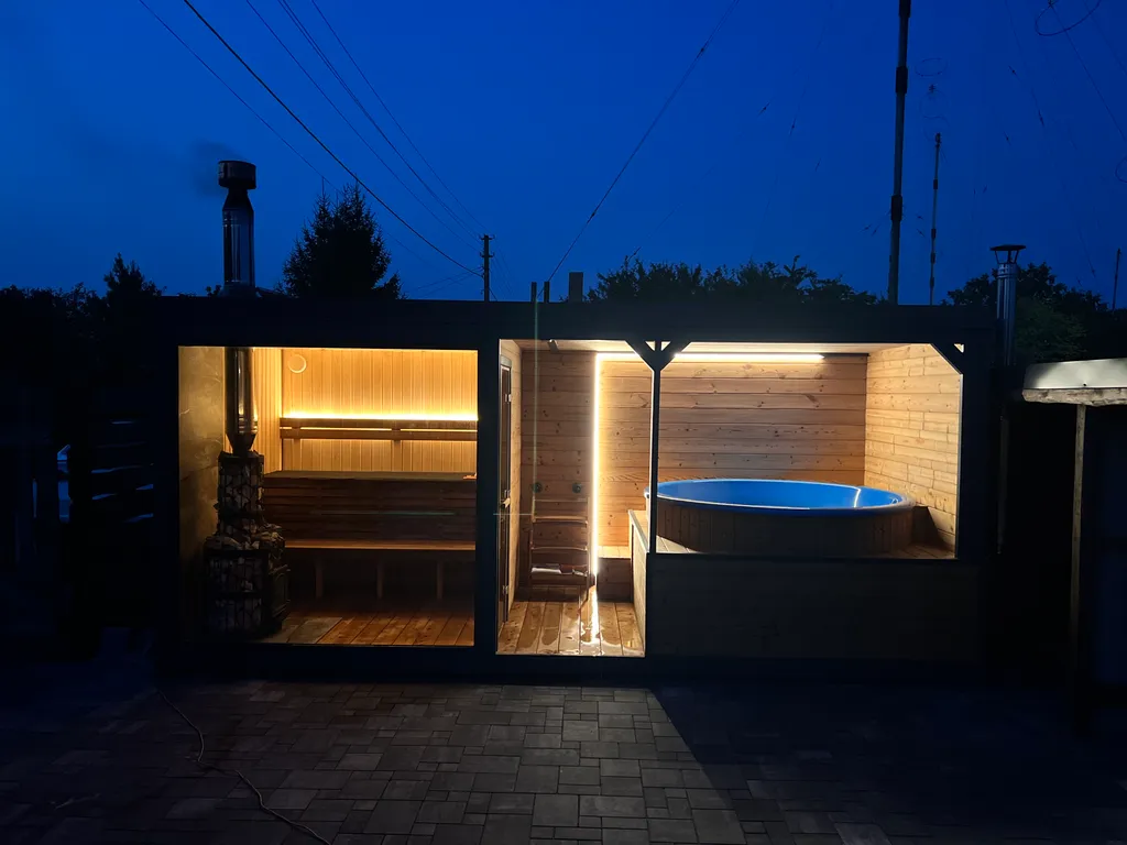 Семейный дом с баней и джакузи