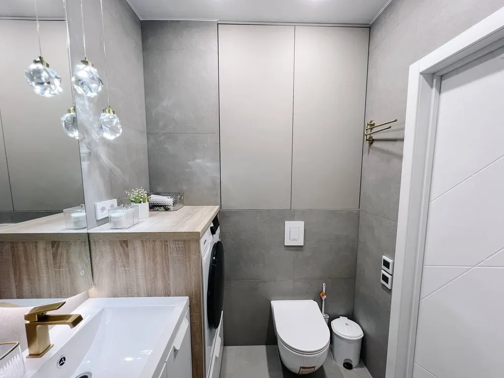 Современная студия с дизайнерским ремонтом рядом с жд вокзалом