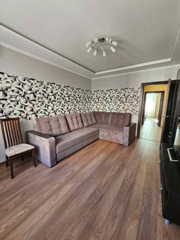 Квартира возле парка "Краснодар" (2-х комнатная)