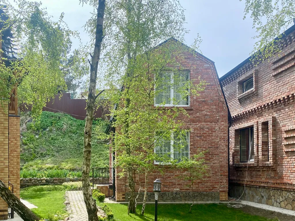 Домик у моря на первой линии