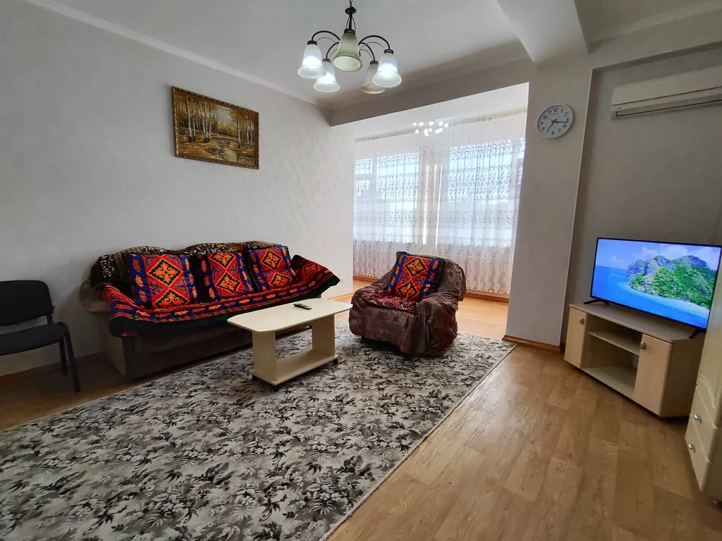 Просторные двухкомнатные апартаменты в центре филармония