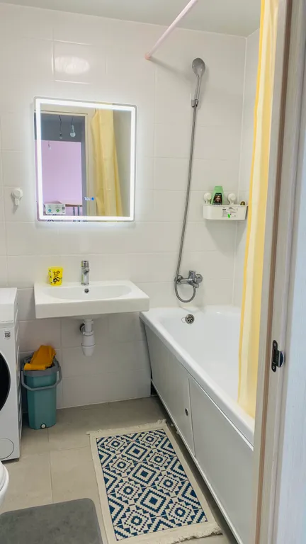 Квартира 2-комнатная Квартира — Янино-1