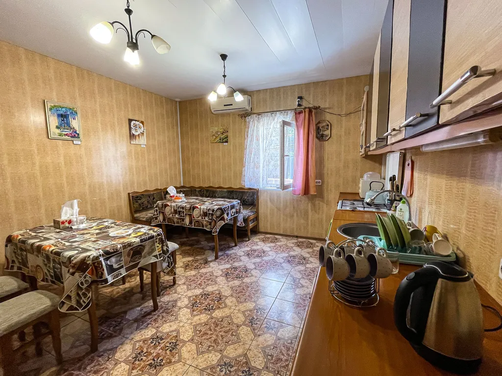 Эконом для троих