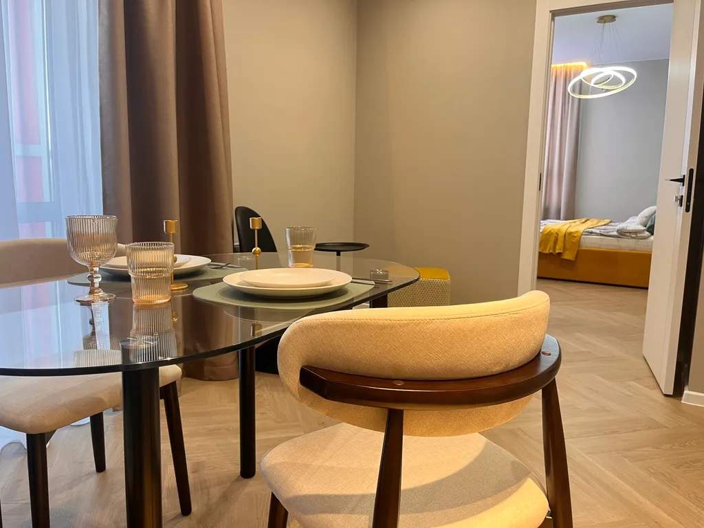 Новая двухкомнатная квартира с дизайнерским ремонтом в центре