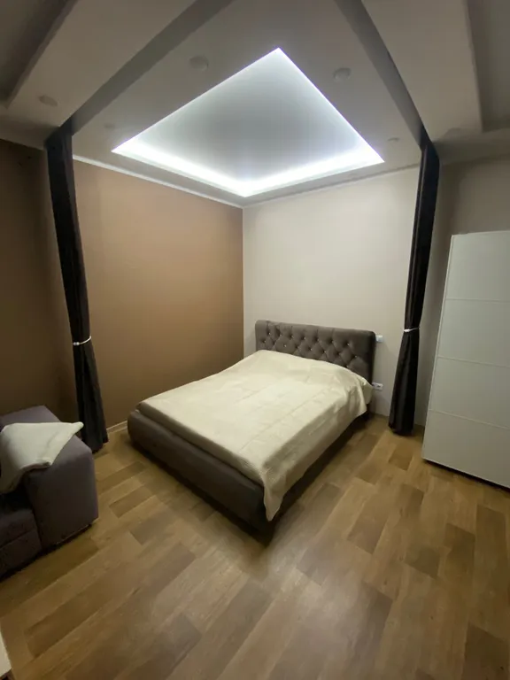 Квартира на набережной