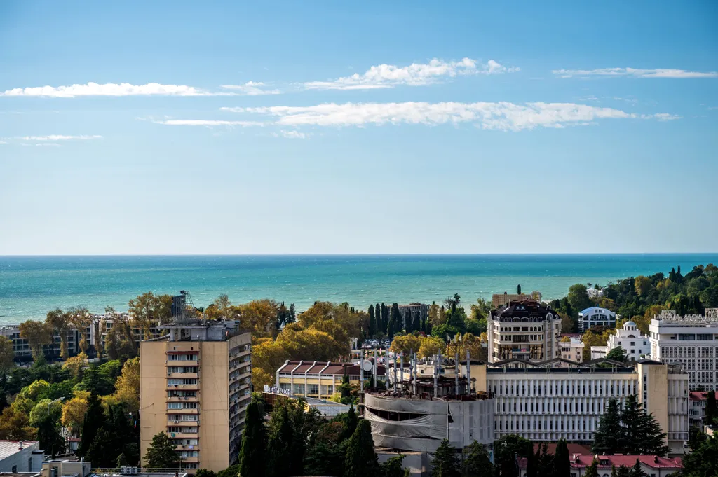 Евротрёшка с видом на море и город