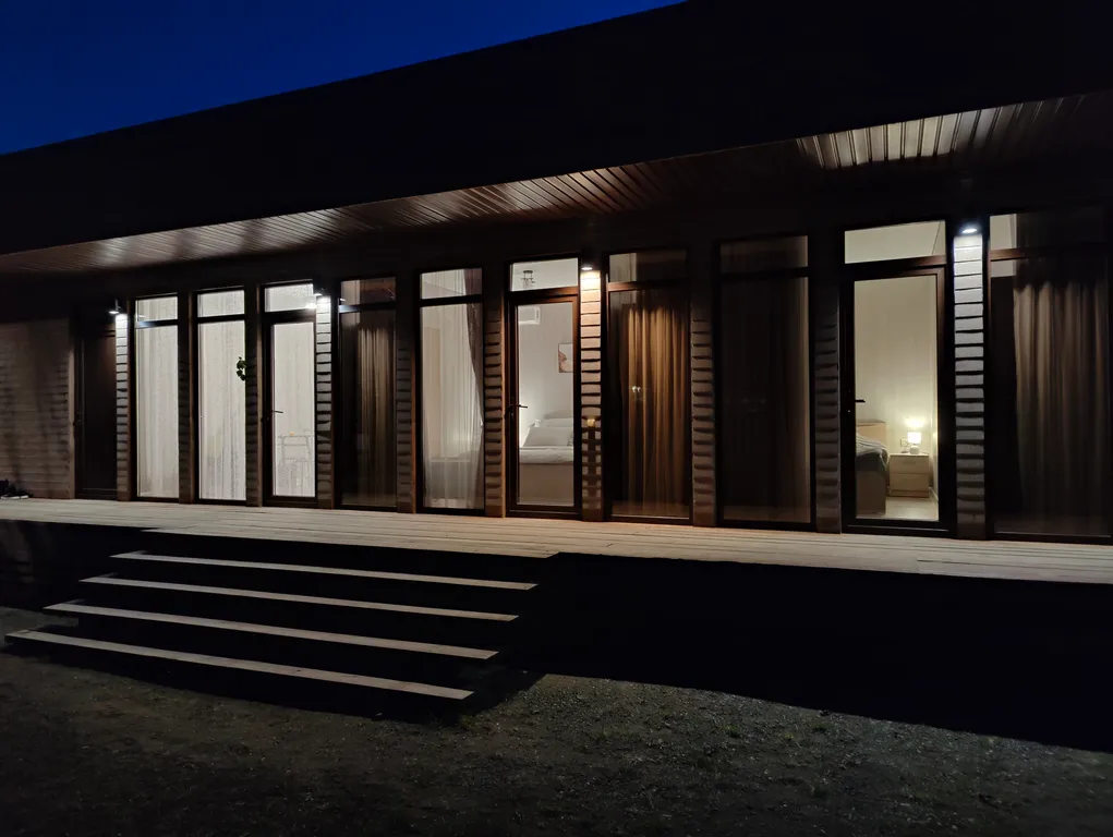 Дом с морем за калиткой