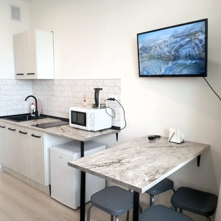 Уютная студия с видом на реку