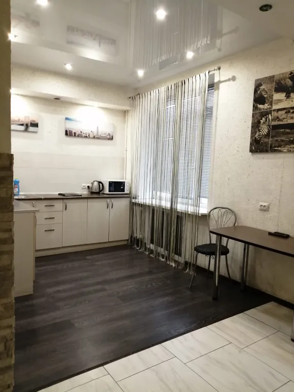 Студия в доме сталинской постройки