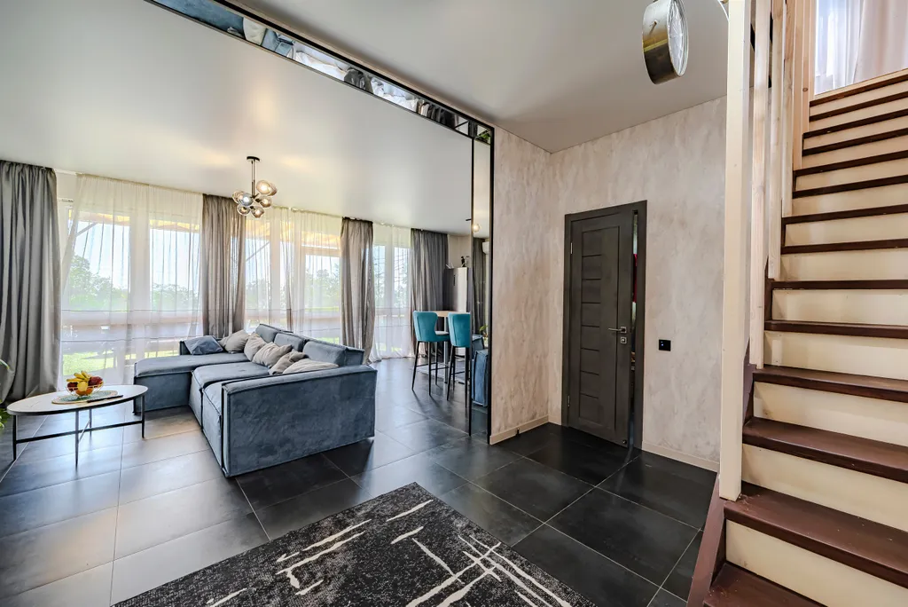 Дом в Хосте с видом на море