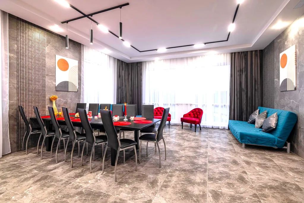 Частный дом с Бассейном