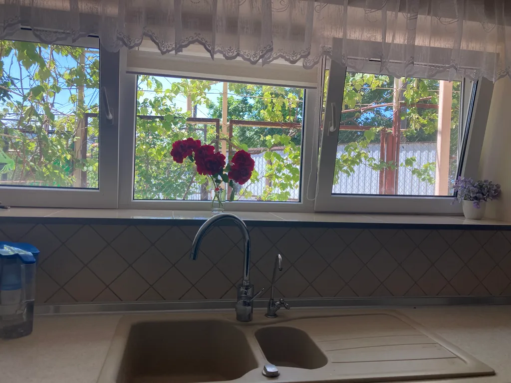 Дом у моря с бассейном и баней под ключ