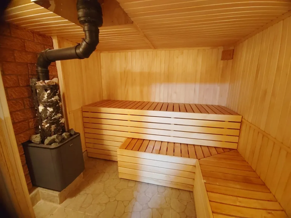 Уютный комплекс отдыха на берегу реки