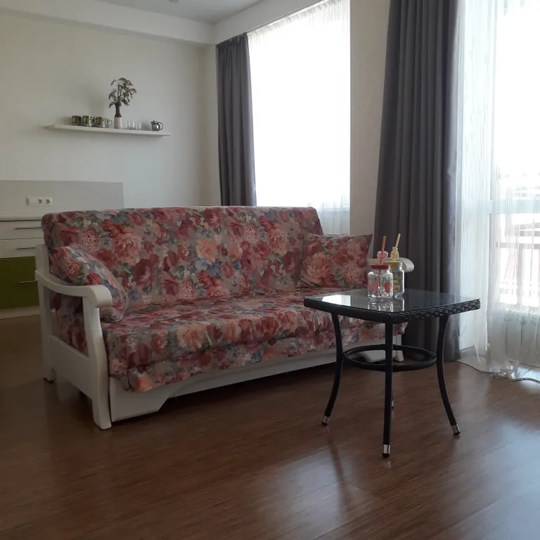 Квартира Квартира Студия Солнечная — Сириус