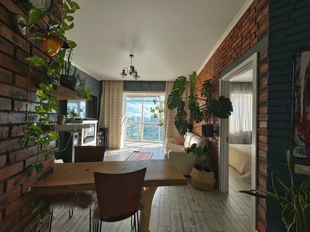 Видовая квартира c камином