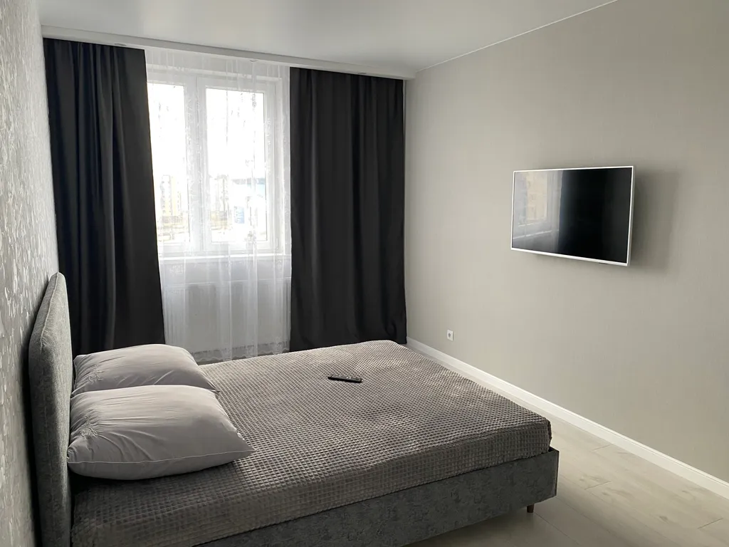 Квартира Квартира с современным ремонтом в хорошем и тихом районе города — Калининград