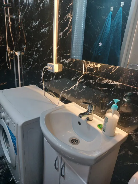 Коттедж Коттедж Таунхаус с отдельным бассейном в центре Сочи — Сочи