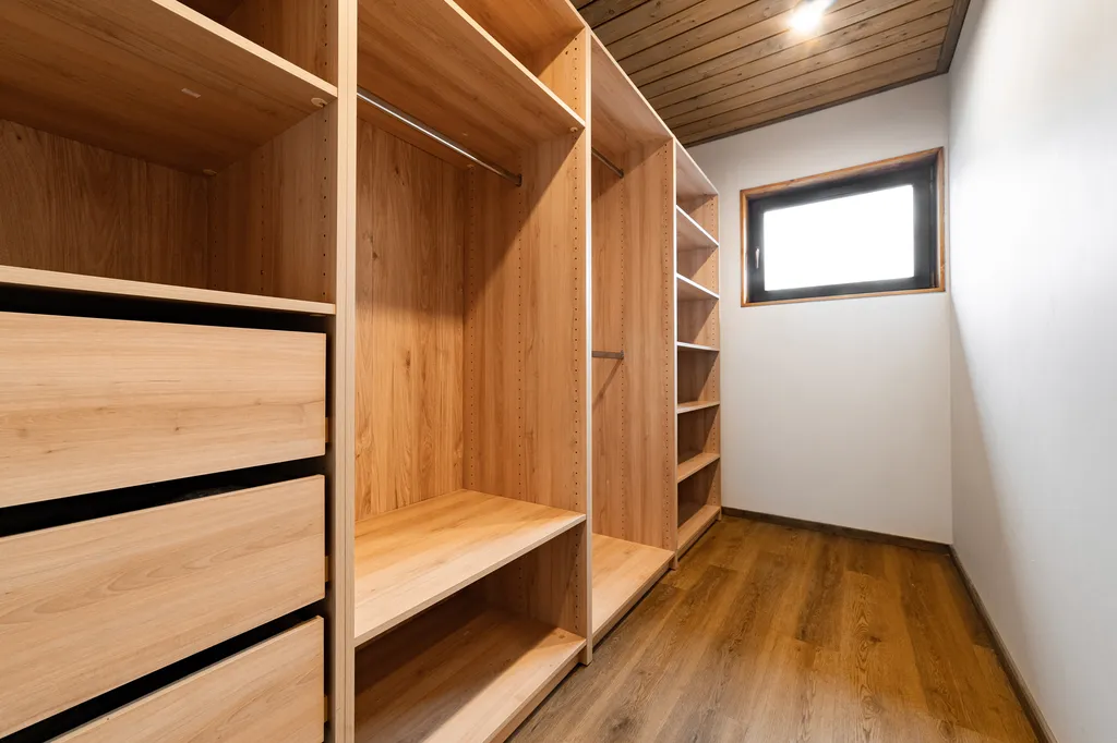 4-комнатный Дом