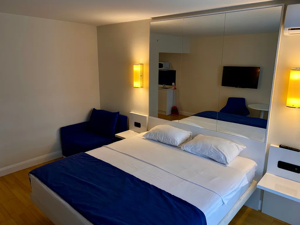 Небольшая уютная студия, Орби сити