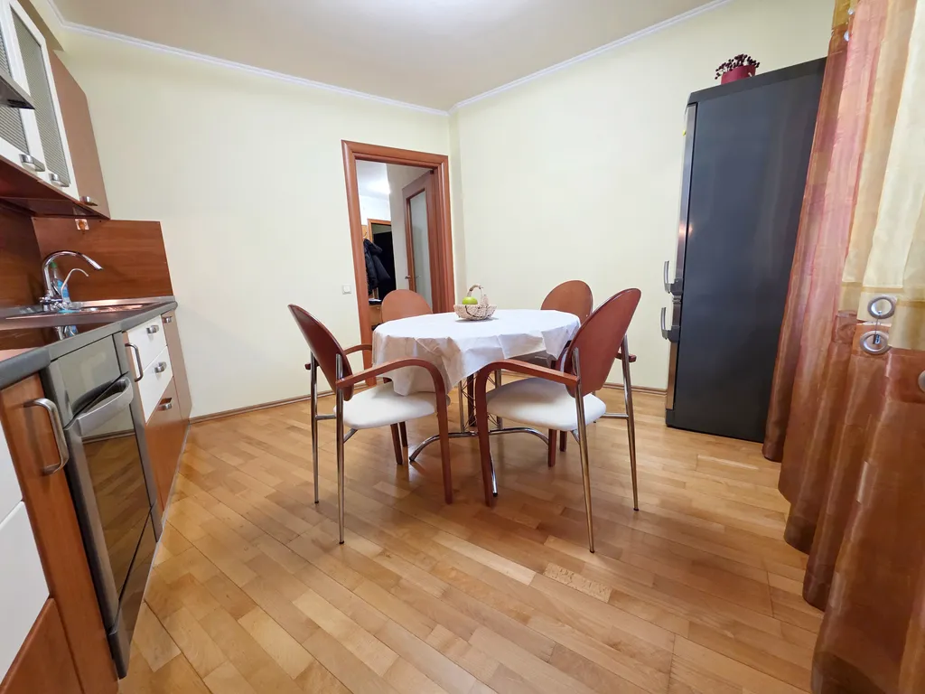 Большая, классная 2-х комнатная квартира