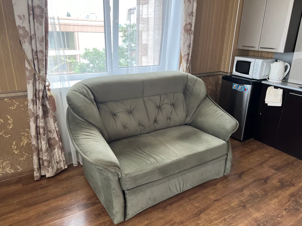 Уютная студия с видом на город