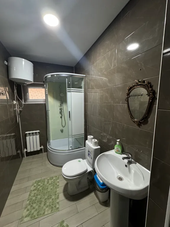 Комната в гостевом доме у парка Лога по пути на море