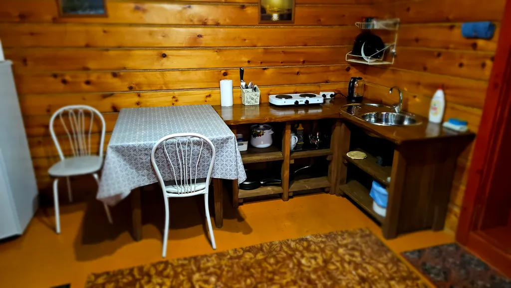 Уютный семейный номер на берегу села