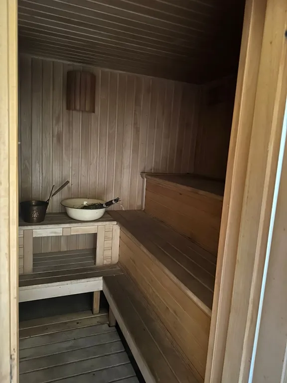 Сказочный домик в лесу, у моря