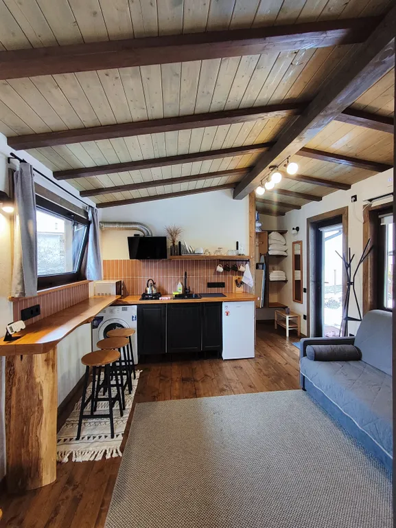 Дом-студия в стиле шале в центре