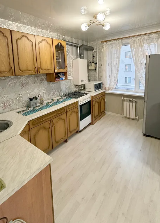 Светлая евро-двушка в Кошелeв парке. Для семьи или для работы.