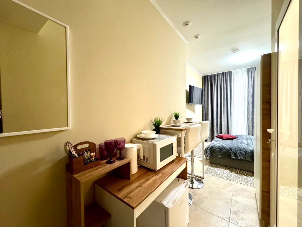 Двухместный улучшенный номер с 1 кроватью (2)